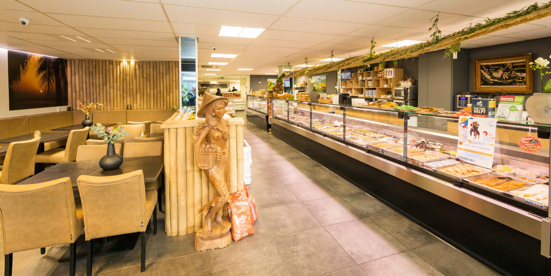 Toko Veenendaal Vitrine